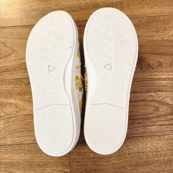 Vionic Malibu Beach Lemon Print Slip On Sneakers Size 9 Orthotic Comfort - Picture 5 of 6